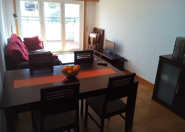 Dachwohnung Mit Terasse Und Meerblick Unweit Des Strandes