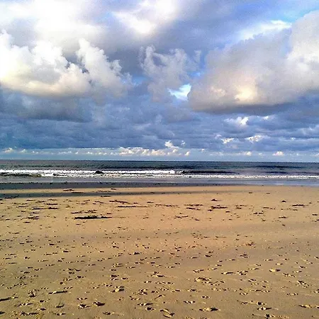 Dachwohnung Mit Terasse Und Meerblick Unweit Des Strandes