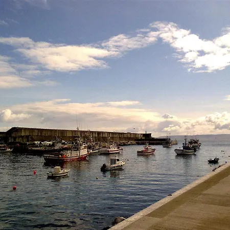 Apartment Dachwohnung Mit Terasse Und Meerblick Unweit Des Strandes Malpica