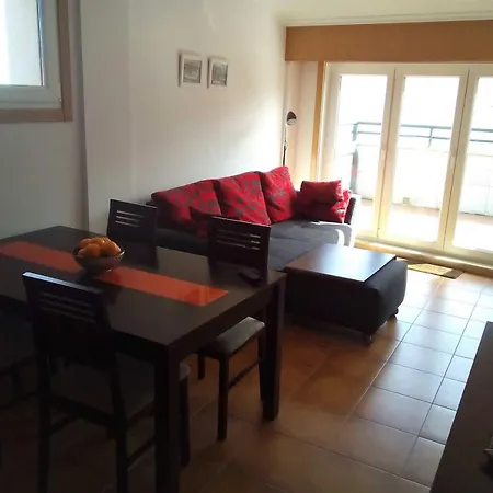 Dachwohnung Mit Terasse Und Meerblick Unweit Des Strandes *