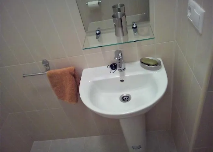 Dachwohnung Mit Terasse Und Meerblick Unweit Des Strandes Апартаменты Мальпика