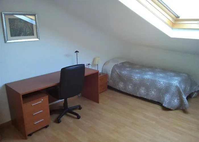 Dachwohnung Mit Terasse Und Meerblick Unweit Des Strandes Мальпика