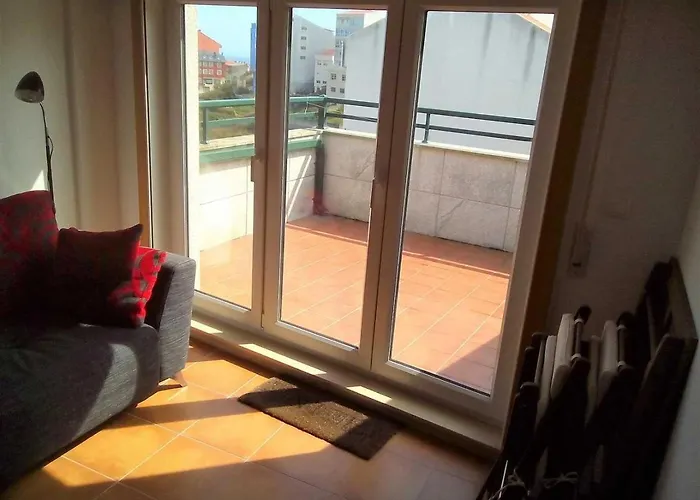 Dachwohnung Mit Terasse Und Meerblick Unweit Des Strandes Апартаменты *